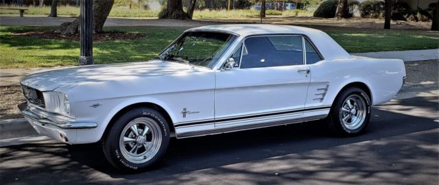 1966 Ford Mustang - photo 3