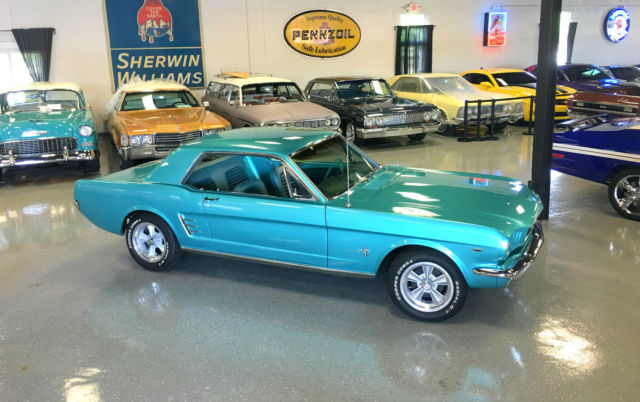 1966 FORD MUSTANG - 289CI V8 - BEAUTIFUL PAINT, INTERIOR, CHROME AND TRIM - WOW 1966 Ford Mustang COUPE 289CI - AUTOMATIC