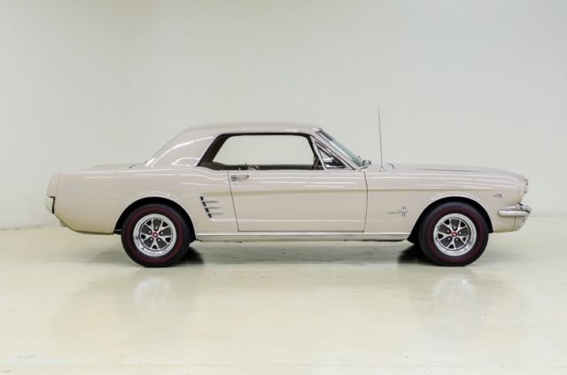 1966 Ford Mustang -- - photo 8
