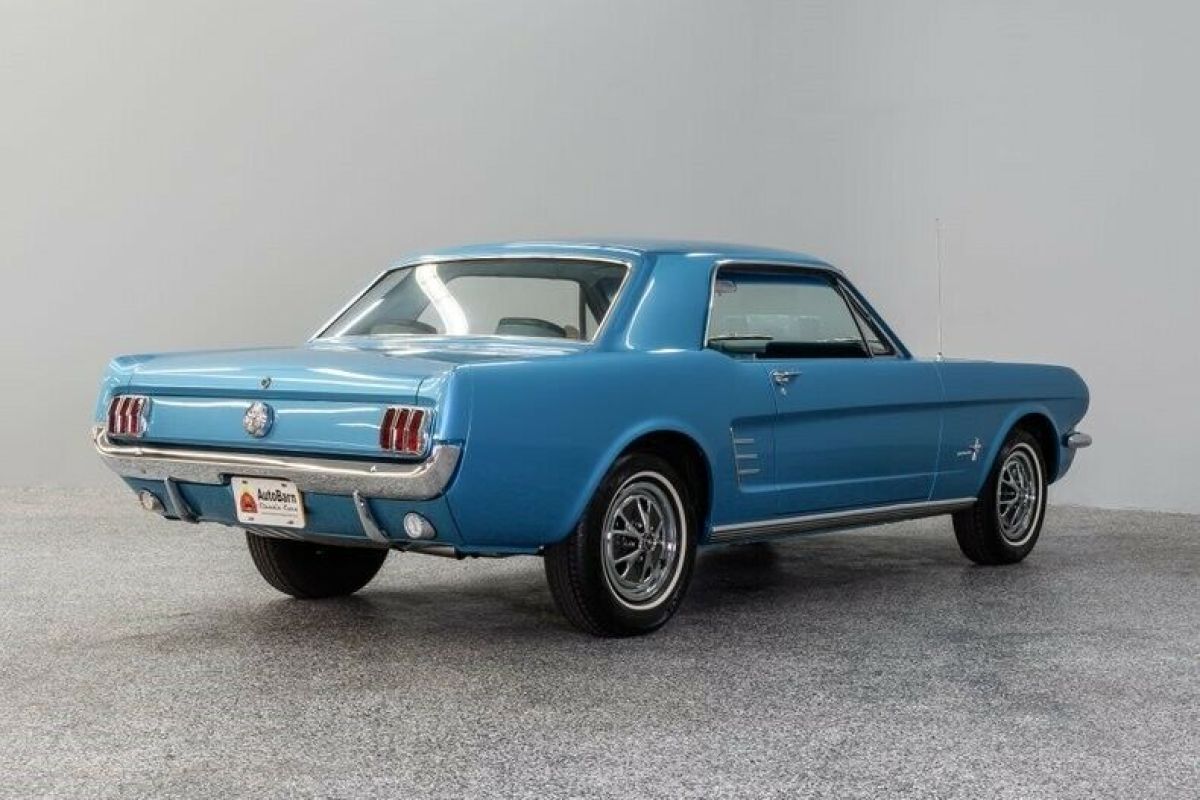 1966 Ford Mustang - photo 8