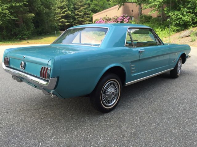 1966 Ford Mustang - photo 2