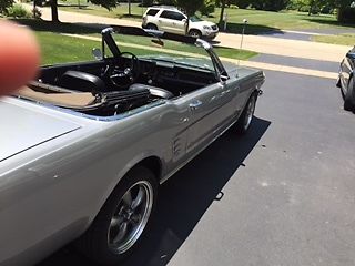 1966 Ford Mustang - photo 3