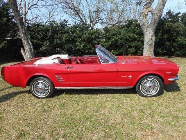 1966 Ford Mustang Convertible - photo 2