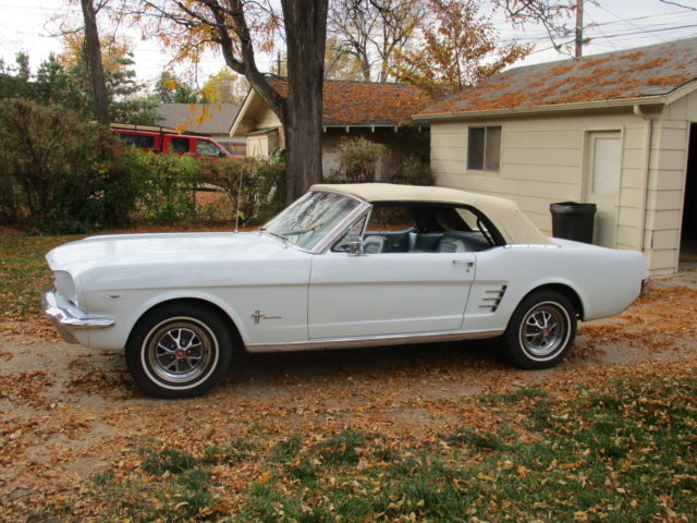 1966 Ford Mustang convertible - photo 5