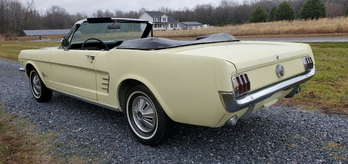 1966 Ford Mustang - photo 2