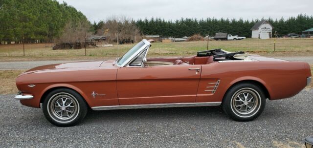 1966 Ford Mustang - photo 3