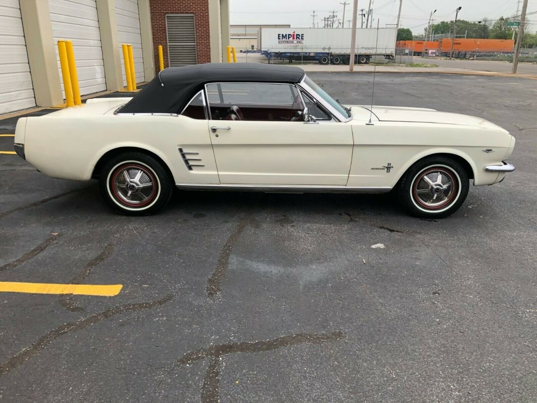 1966 Ford Mustang 2 door