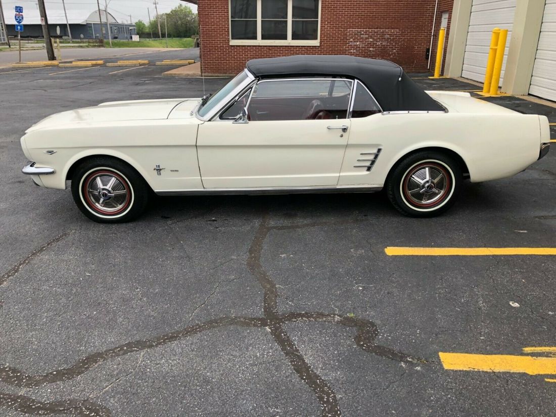 1966 Ford Mustang 2 door - photo 2