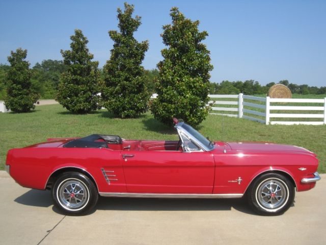 1966 Ford Mustang Convertible - photo 2
