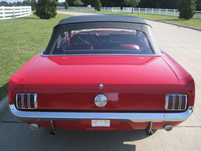 1966 Ford Mustang Convertible - photo 4