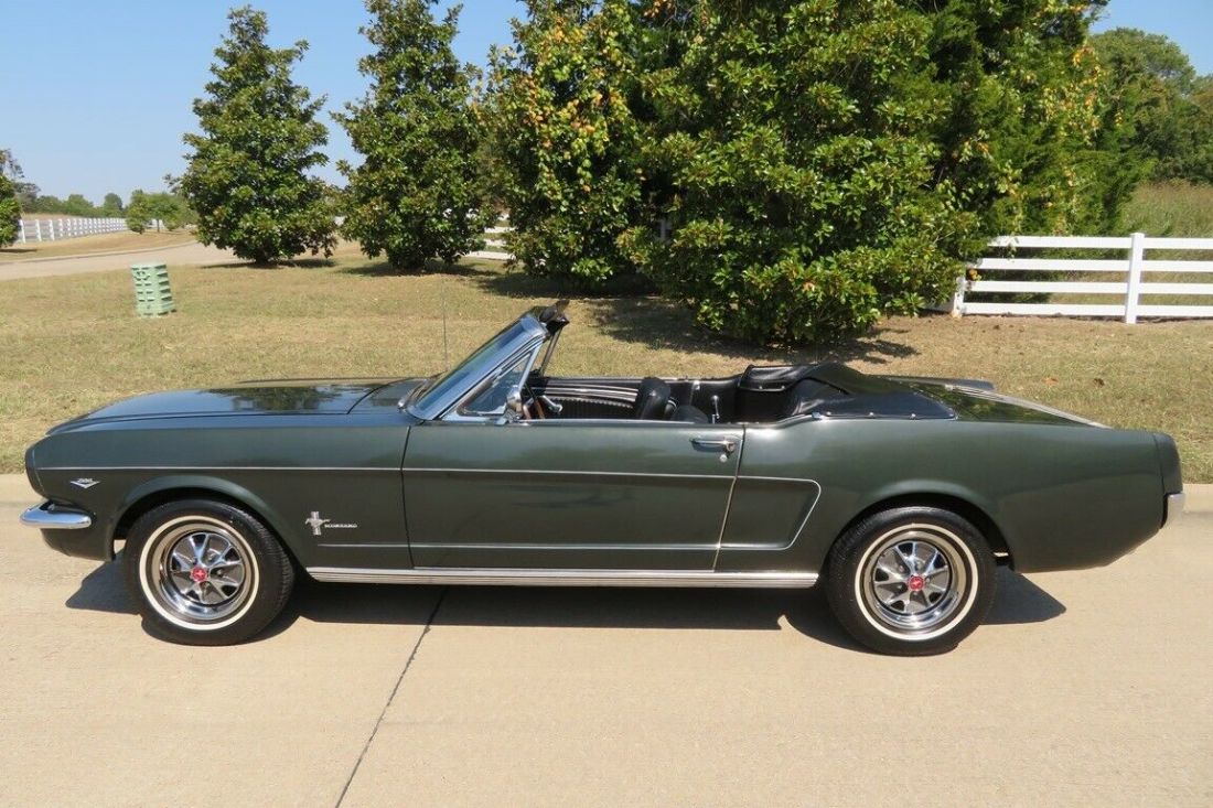 1966 Ford Mustang Convertible - Power Top - Pony Interior - photo 10