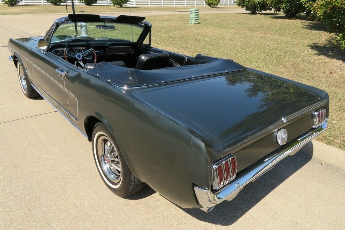1966 Ford Mustang Convertible - Power Top - Pony Interior - photo 11