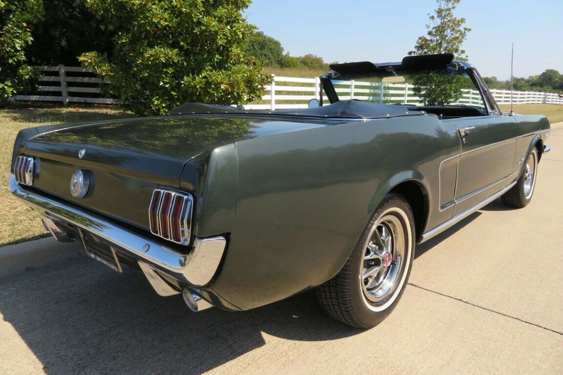 1966 Ford Mustang Convertible - Power Top - Pony Interior - photo 4
