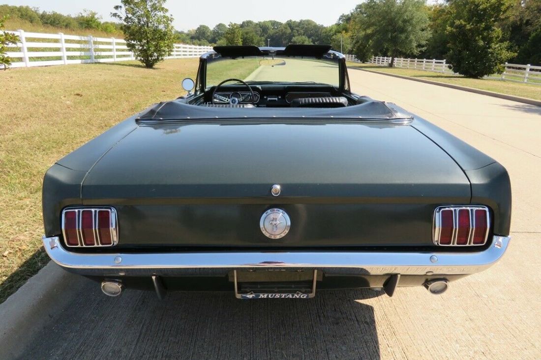 1966 Ford Mustang Convertible - Power Top - Pony Interior - photo 5