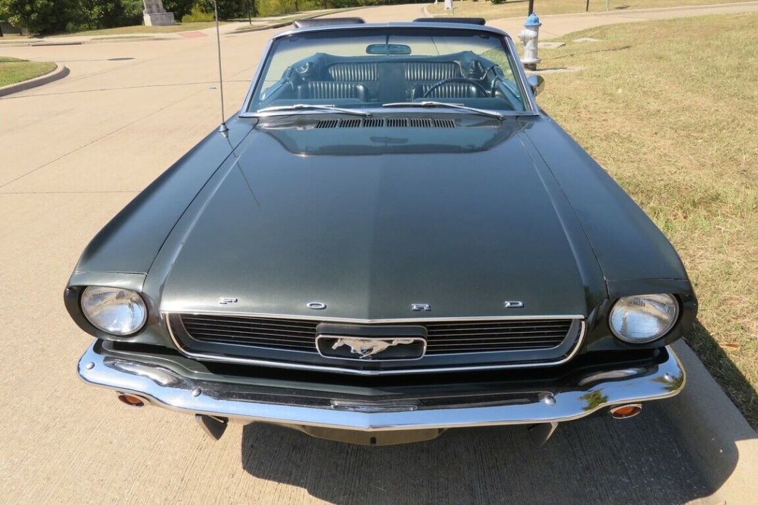 1966 Ford Mustang Convertible - Power Top - Pony Interior - photo 8