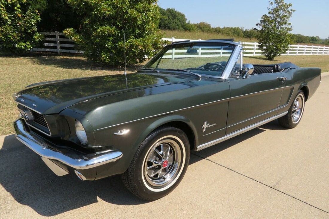 1966 Ford Mustang Convertible - Power Top - Pony Interior - photo 9