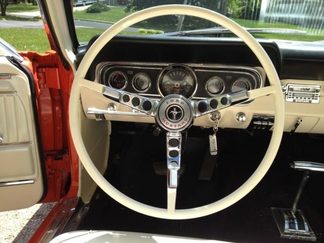 1966 Ford Mustang 2-Door Original Convertible - photo 2
