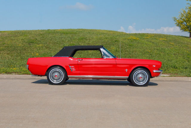 1966 Ford Mustang Convertible - photo 12