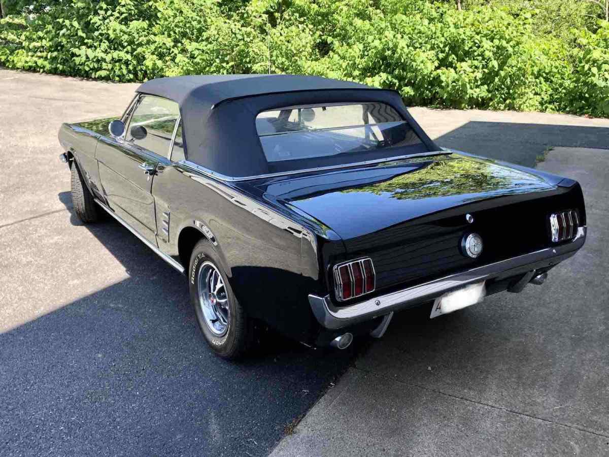 1966 Ford Mustang - photo 4