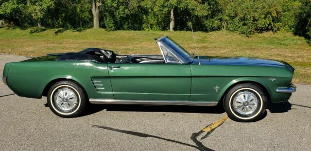 1966 Ford Mustang CONVERTIBLE 289 A CODE - photo 2