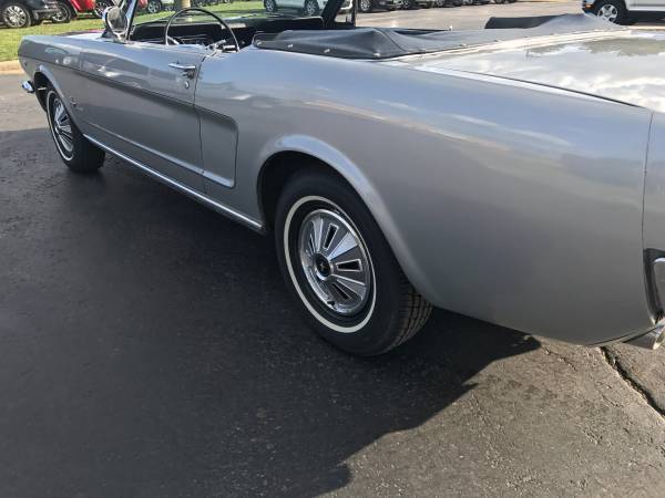 1966 Ford Mustang Convertible - photo 7