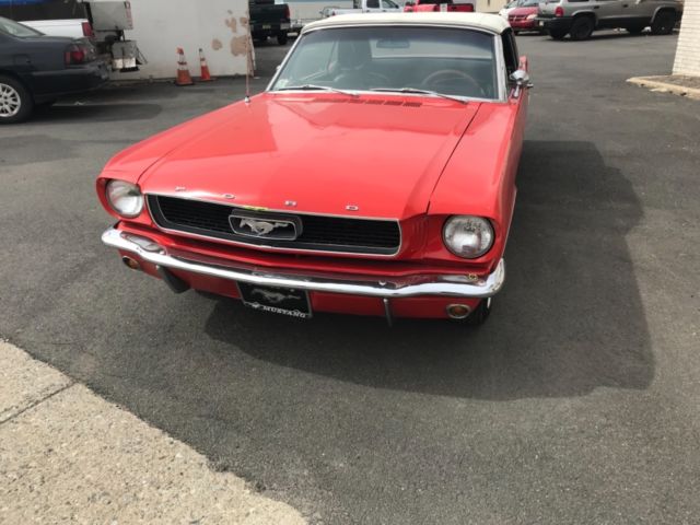 1966 Ford Mustang Convertible - photo 2