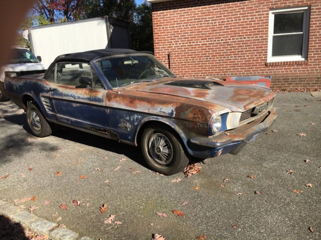 1966 Ford Mustang Convertible - photo 2