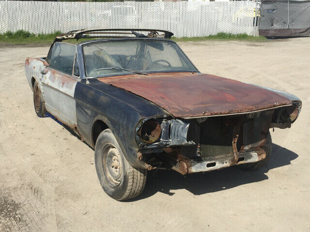 1966 Ford Mustang V-8 Convertible - photo 4