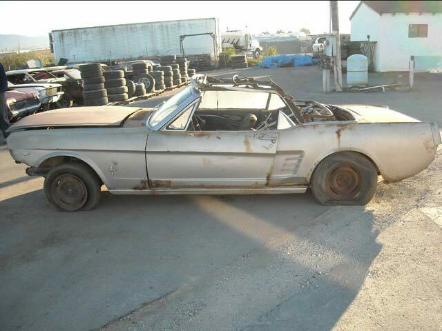 1966 Ford Mustang V-8 Convertible - photo 7