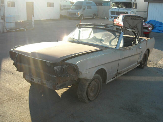 1966 Ford Mustang V-8 Convertible - photo 8