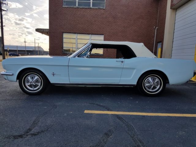 1966 Ford Mustang Convertible Sprint 200 1966 Ford Mustang 200