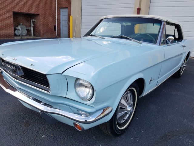 1966 Ford Mustang 200 - photo 4