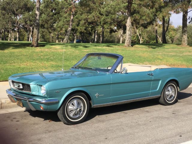1966 Ford Mustang Convertible, V8 Automatic 1966 Ford Mustang C