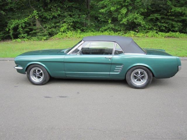 1966 Ford Mustang - photo 4