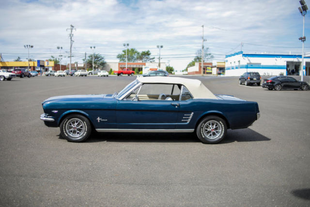 1966 Ford Mustang - photo 9