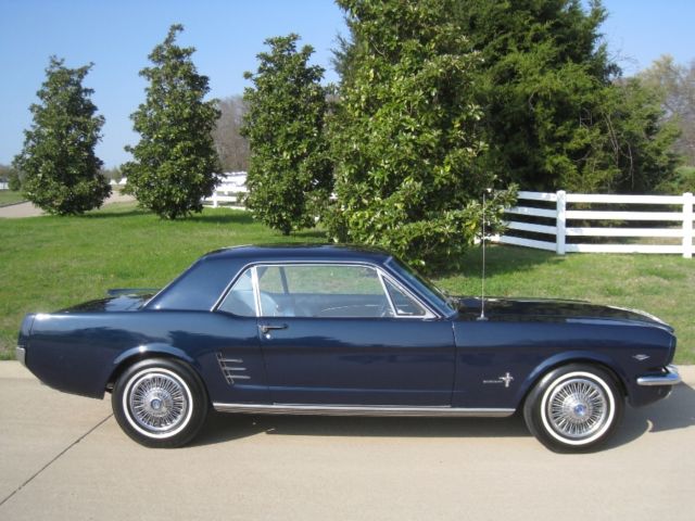 1966 Ford Mustang Coupe 289 V8 w/ AC & Powersteering 1966 Ford Mustang 289 w/ AC