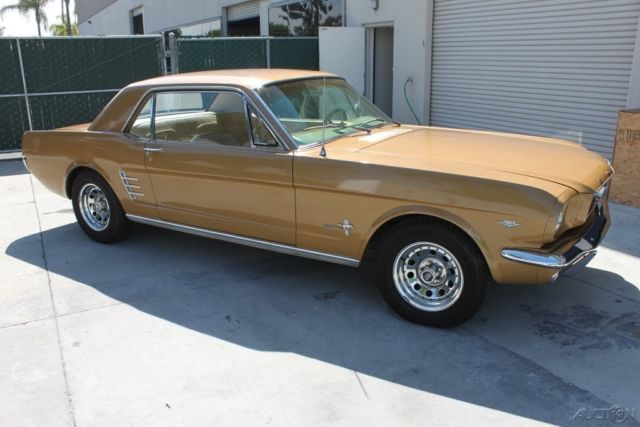 1966 Ford Mustang - photo 2