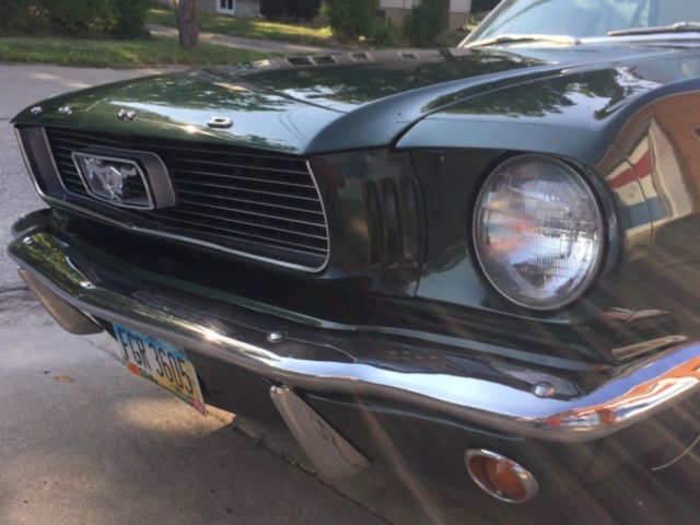 1966 Ford Mustang Green/White Deluxe Pony - photo 5