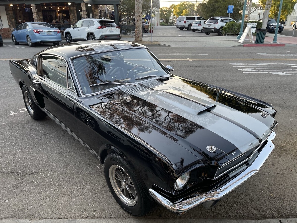 1966 Ford Mustang Fastback V8 - photo 9