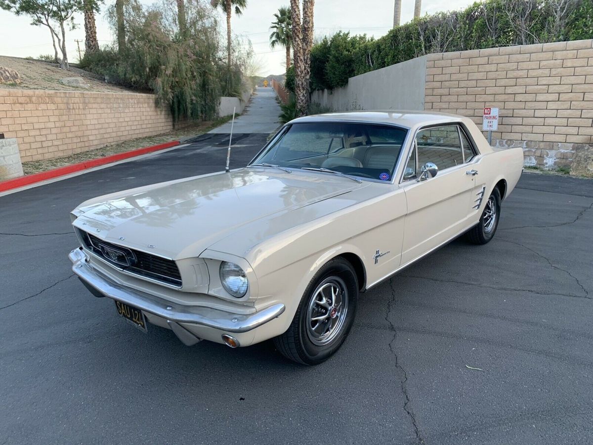 1966 Ford Mustang - photo 2