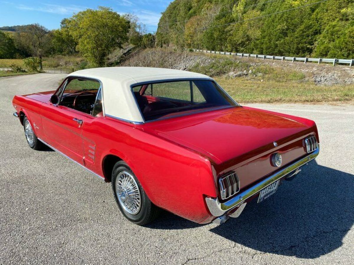 1966 Ford Mustang - photo 10