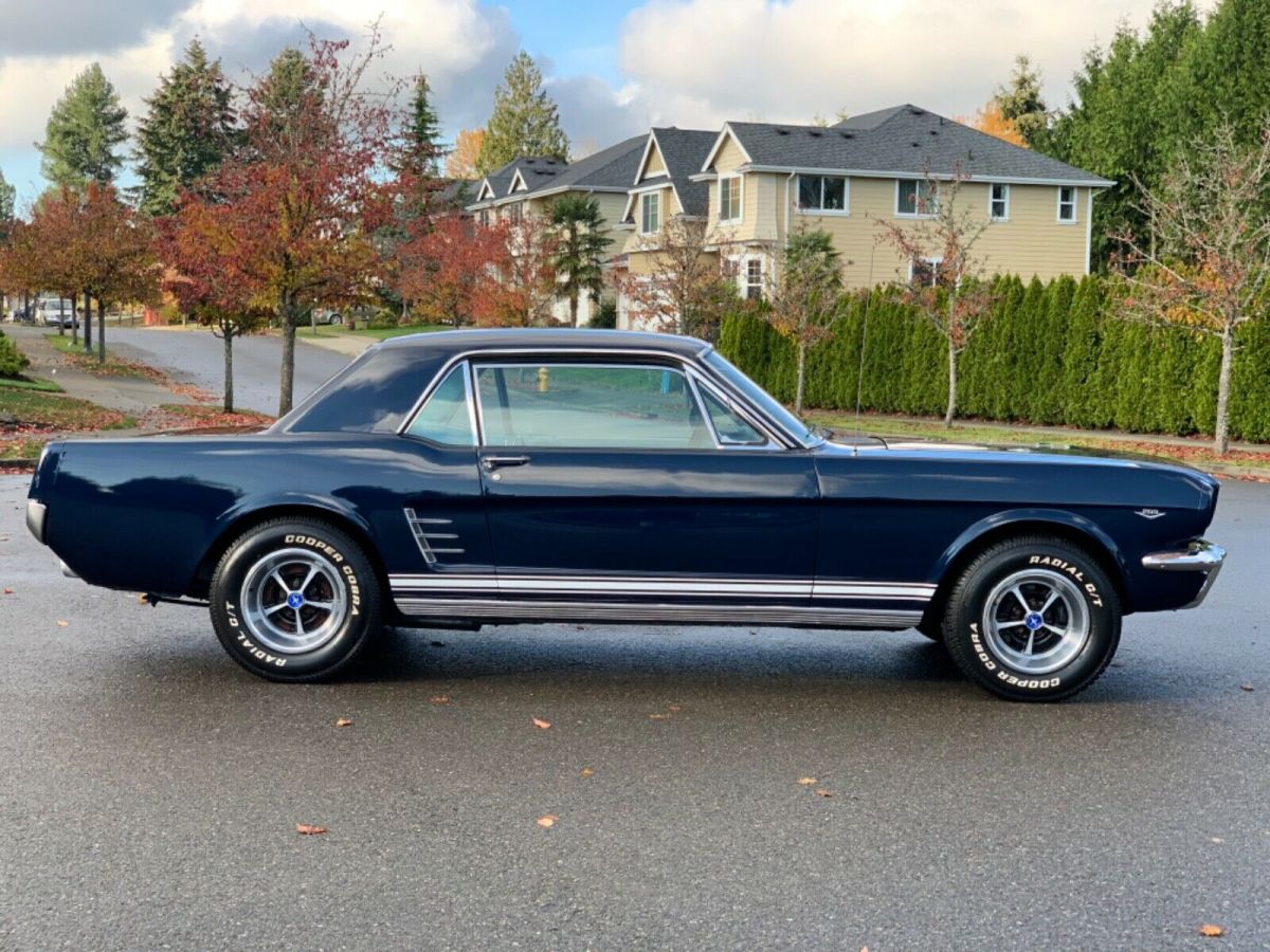 1965 Ford Mustang 65b luxury pony package - photo 2