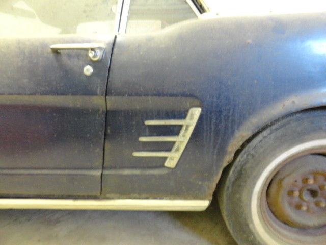 1966 Ford Mustang Deluxe 76B - photo 10