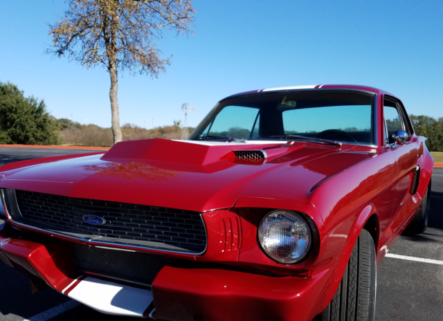 1966 FORD MUSTANG Custom, 351 Cobra Jet, Toploader 4 speed, 9" Detroit Locker 1966 Ford Mustang