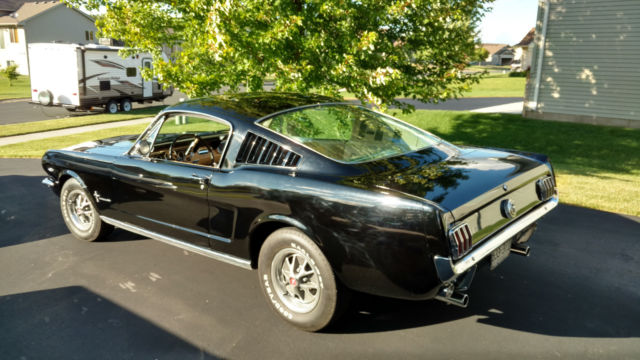 1966 Ford Mustang 2+2 fastback - photo 3