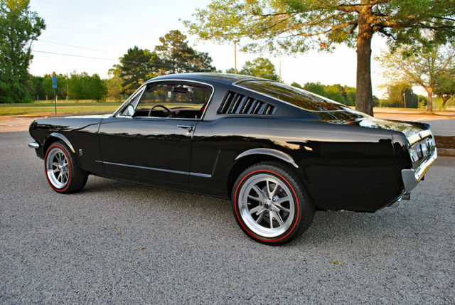 1966 Ford Mustang - photo 2