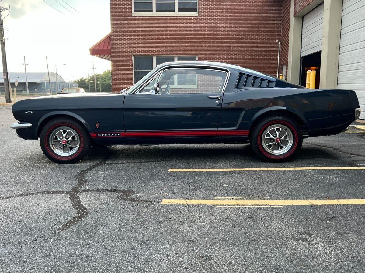 1966 Ford Mustang - photo 2