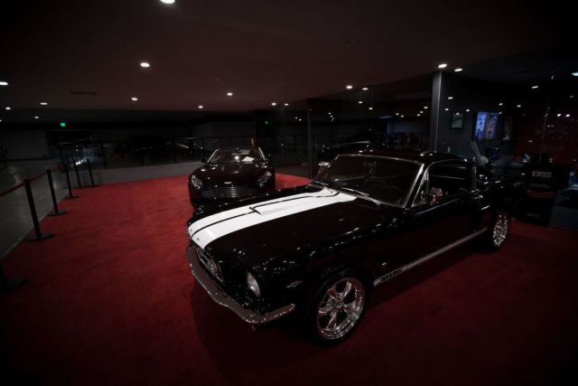 1966 Ford Mustang - photo 2