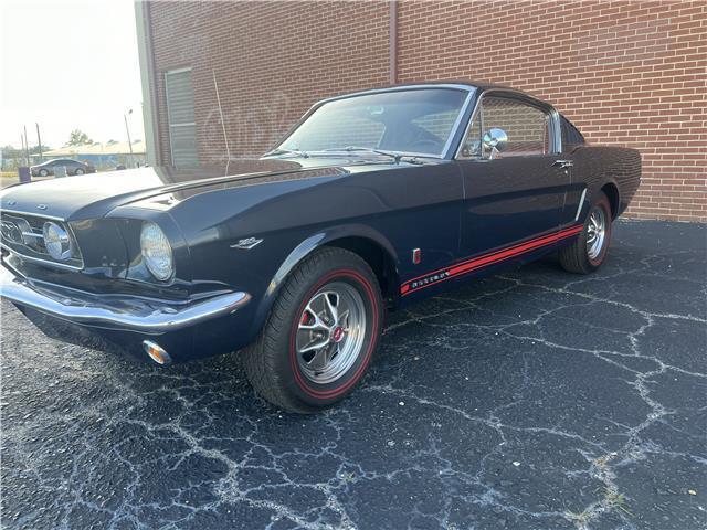 1966 Ford Gt 2 door - photo 3