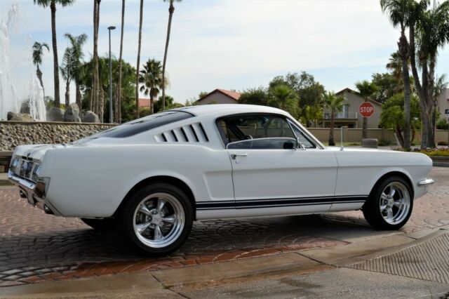 1966 Ford Mustang Fastback Resto Mod - photo 8